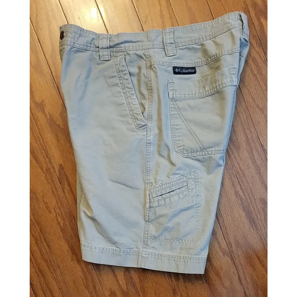 Columbia Mens Cargo Shorts Size 34 Tan Cargo Pockets Cotton